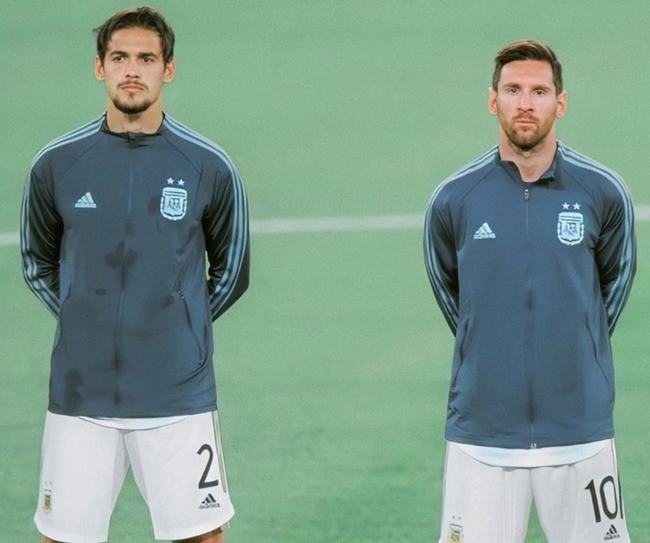 究极进化！克拉克斯顿29分钟砍14分11板10助 本赛季第2次三双！（全能爆发！克拉克斯顿29分钟14分11板10助，本赛季第2次三双）