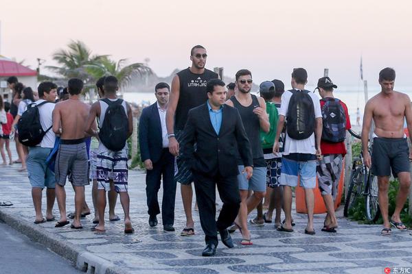 奥运骑手、世界前十云集！国际二星级马术赛在蓉开赛