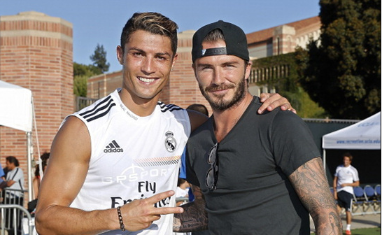 昨晚缝了三针无大碍！徐杰跟随广东男篮出征浙江客场（无大碍！徐杰昨晚缝三针后随广东男篮赴浙江客场）