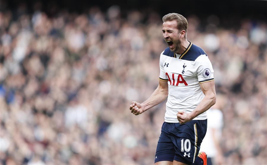 威金顿突破抛传助攻，徐昕空接得分精彩瞬间（威金顿突破抛传妙助，徐昕空接完成精彩得分）